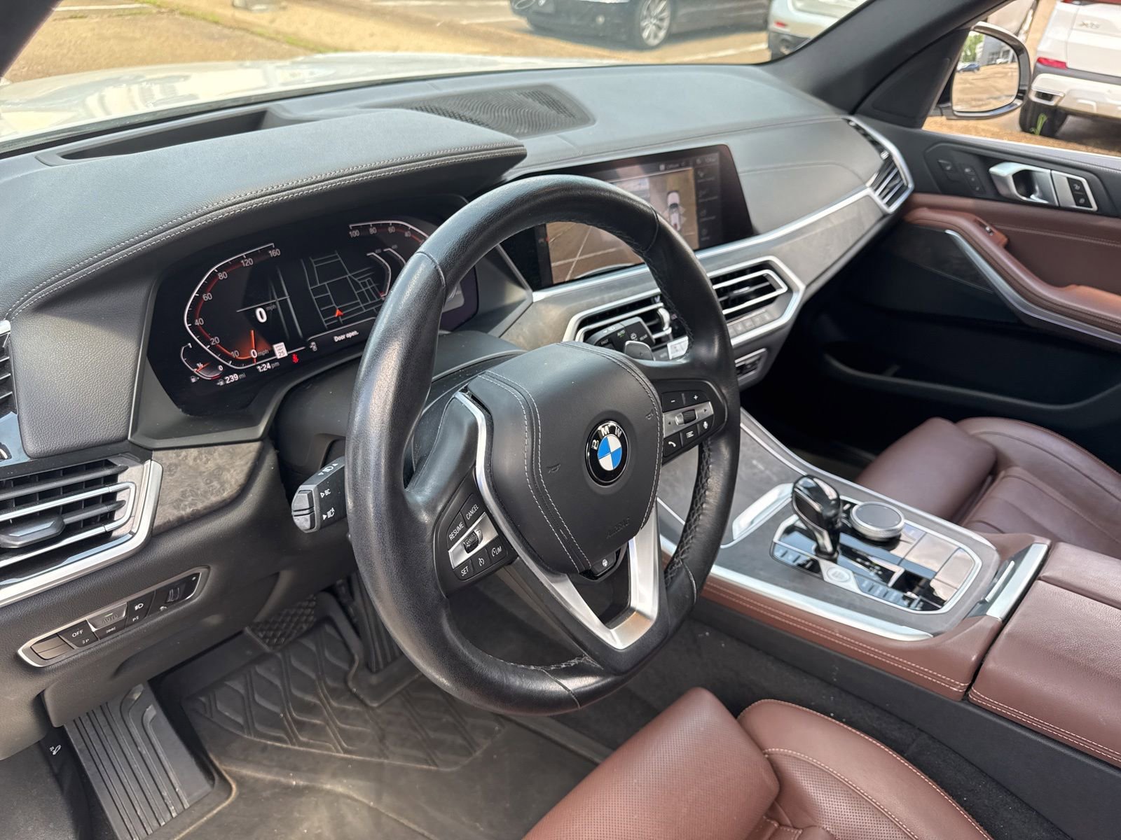 Used 2022 BMW X5 xDrive40i w/ Luxury Seating Package AWD/4WD image 15