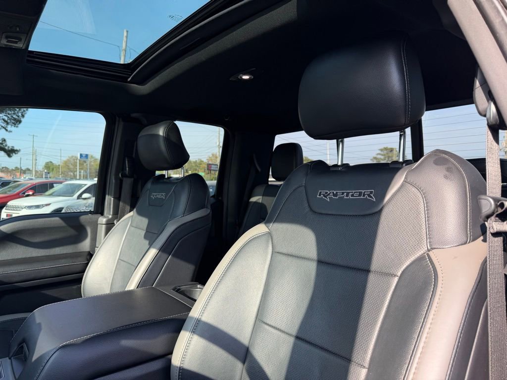 Used 2017 Ford F150 Raptor w/ Equipment Group 802A Luxury image 11