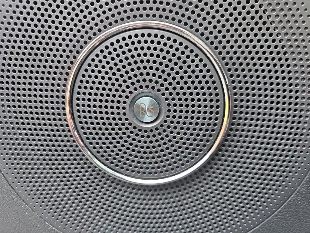 Used 2023 Ford Expedition Limited image 16