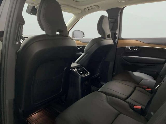 Used 2025 Volvo XC90 T8 Plus w/ Protection Package Premier AWD/4WD image 67