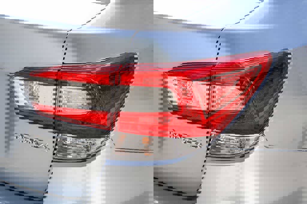 Used 2019 Subaru Impreza 2.0i Premium w/ Eyesight & BSD/Rcta & SRF image 10