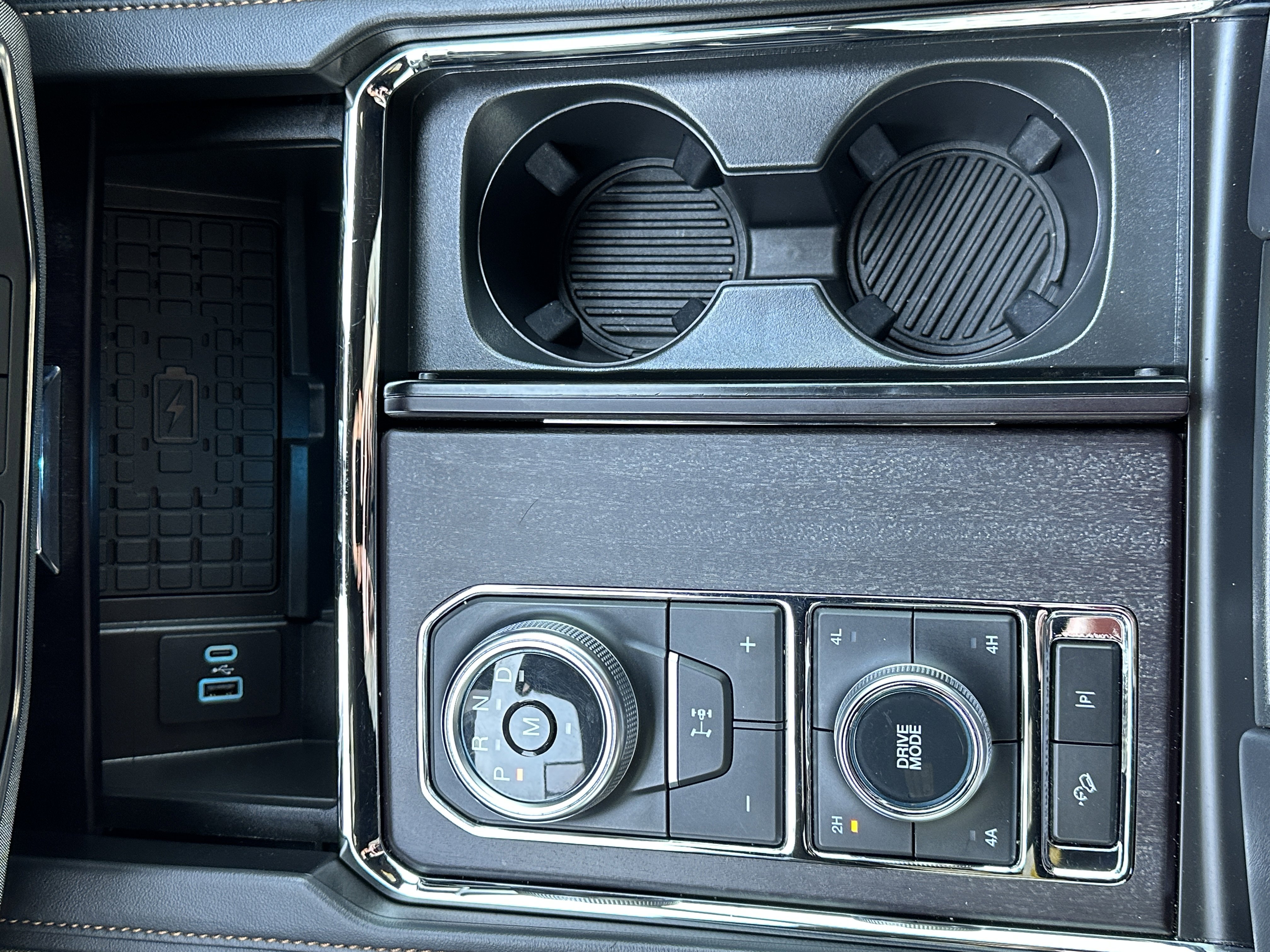 Used 2024 Ford Expedition Max Platinum AWD/4WD image 41