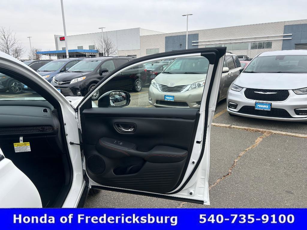 Certified 2026 Honda HR-V Sport image 33