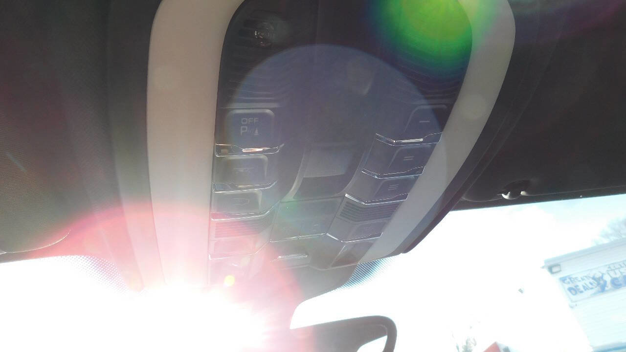 Used 2014 Porsche Cayenne Diesel Platinum Edition image 29