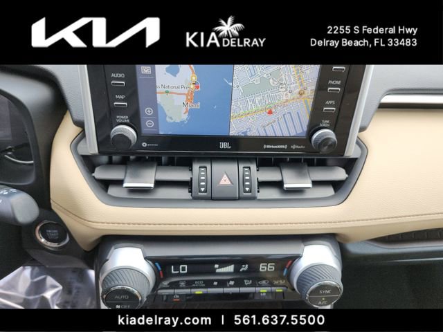 Used 2021 Toyota RAV4 Limited AWD/4WD image 21