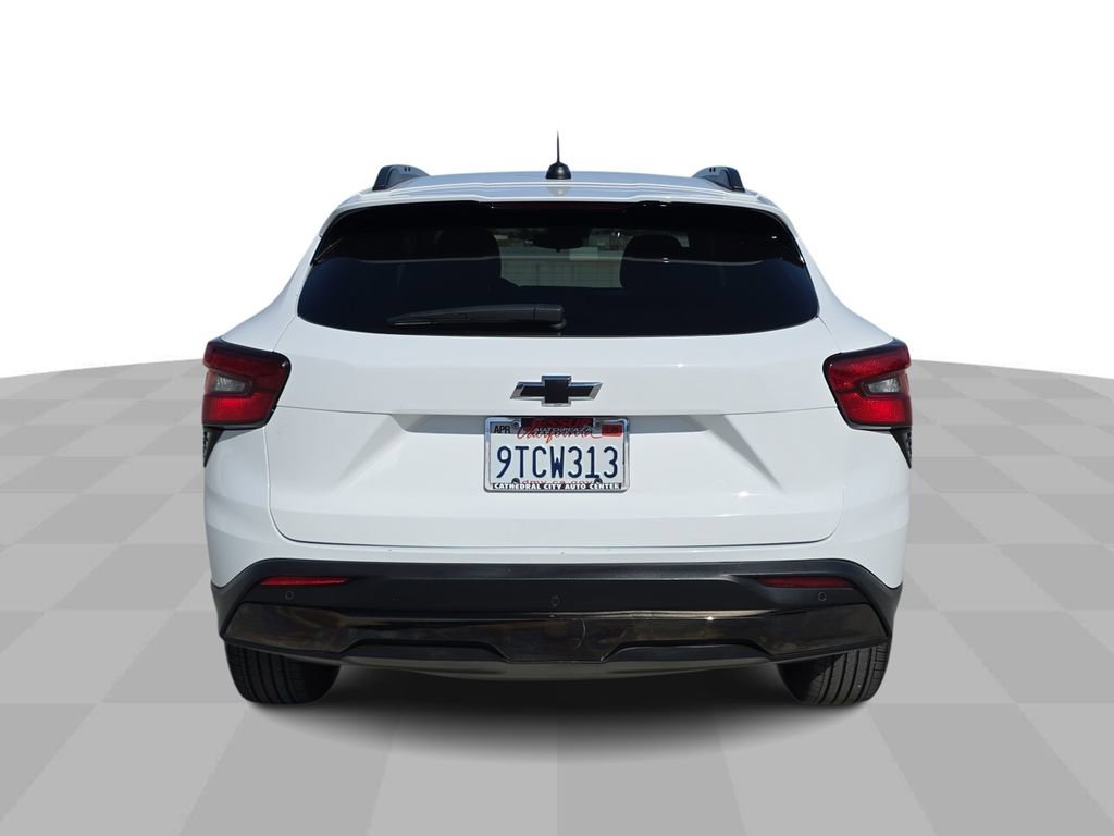 Used 2025 Chevrolet Trax ACTIV w/ Driver Confidence Package image 7