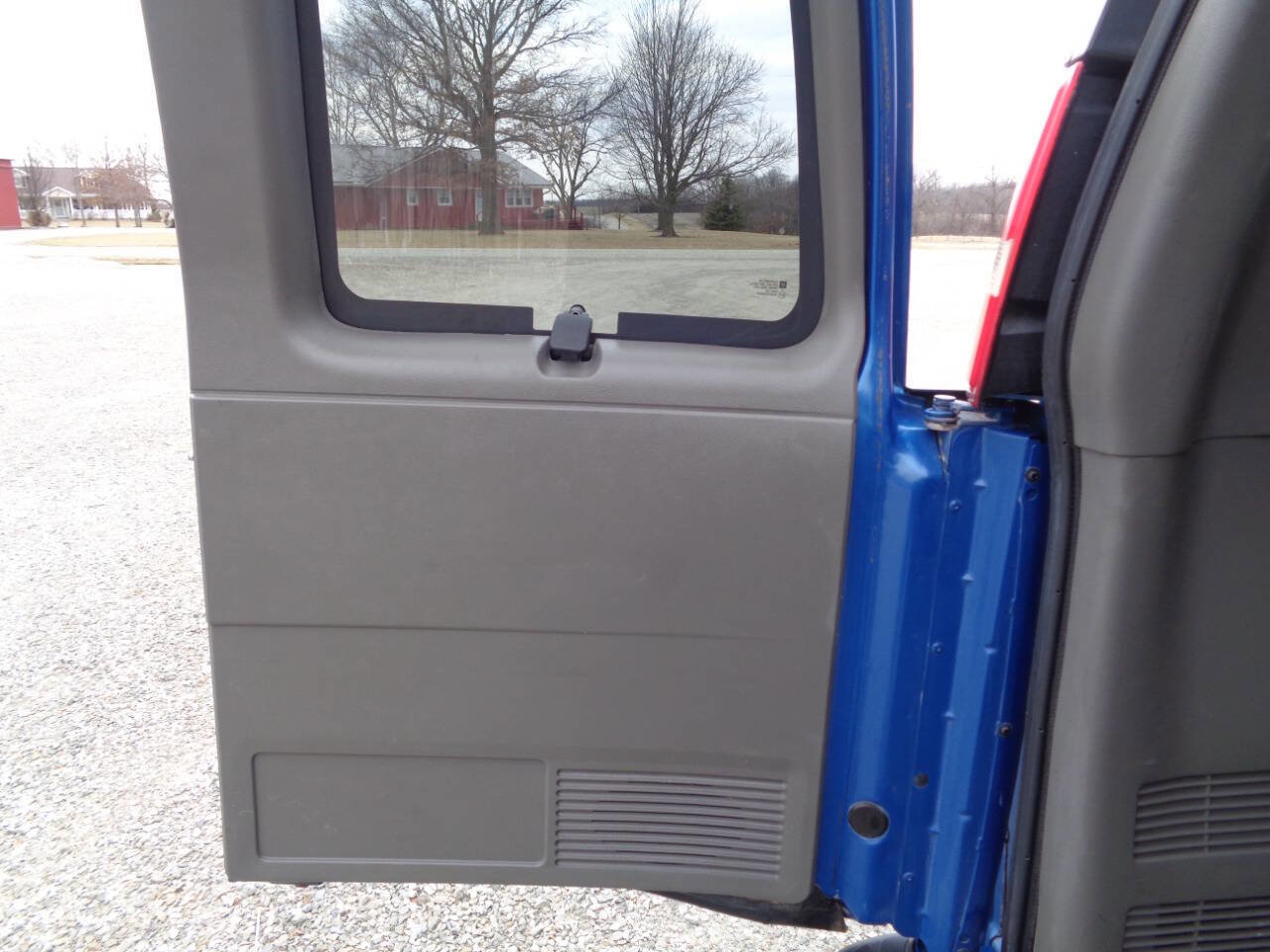 Used 2018 GMC Savana 3500 LT w/ LT Preferred Equipment Group image 43