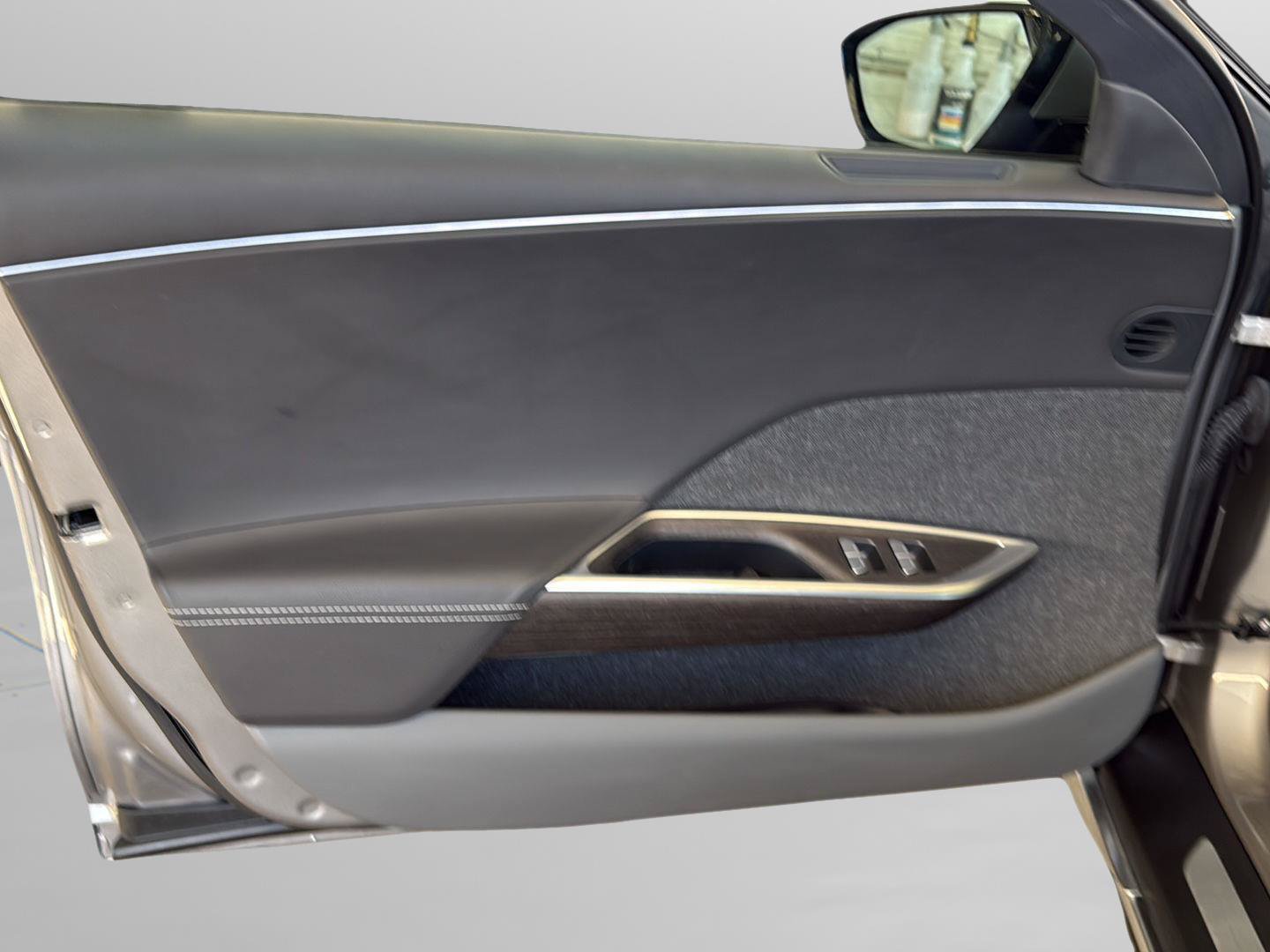 Used 2023 Lucid Air Touring AWD/4WD image 28