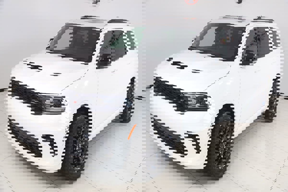 Used 2025 Dodge Durango GT image 24