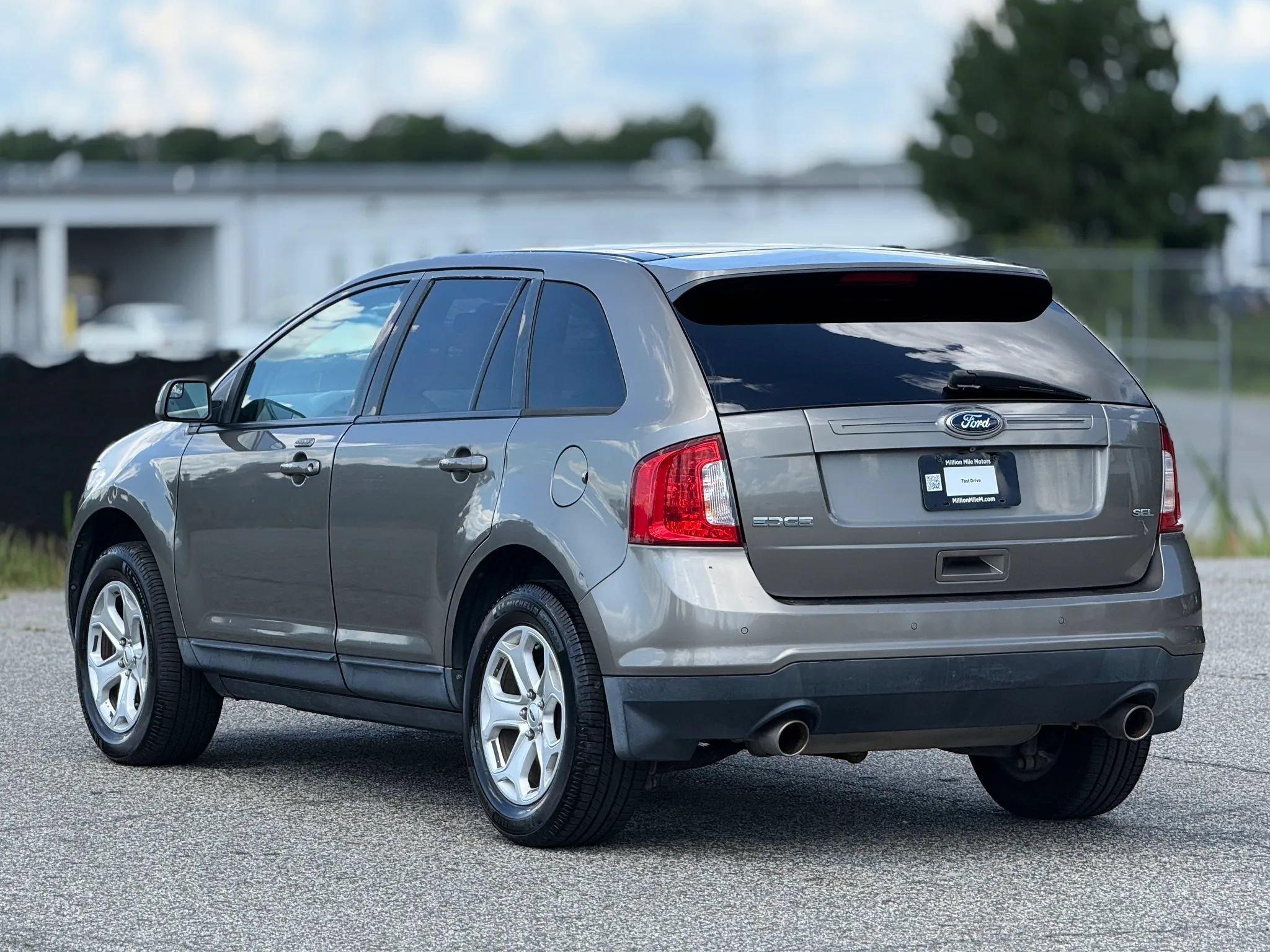 Used 2013 Ford Edge SEL FWD image 10