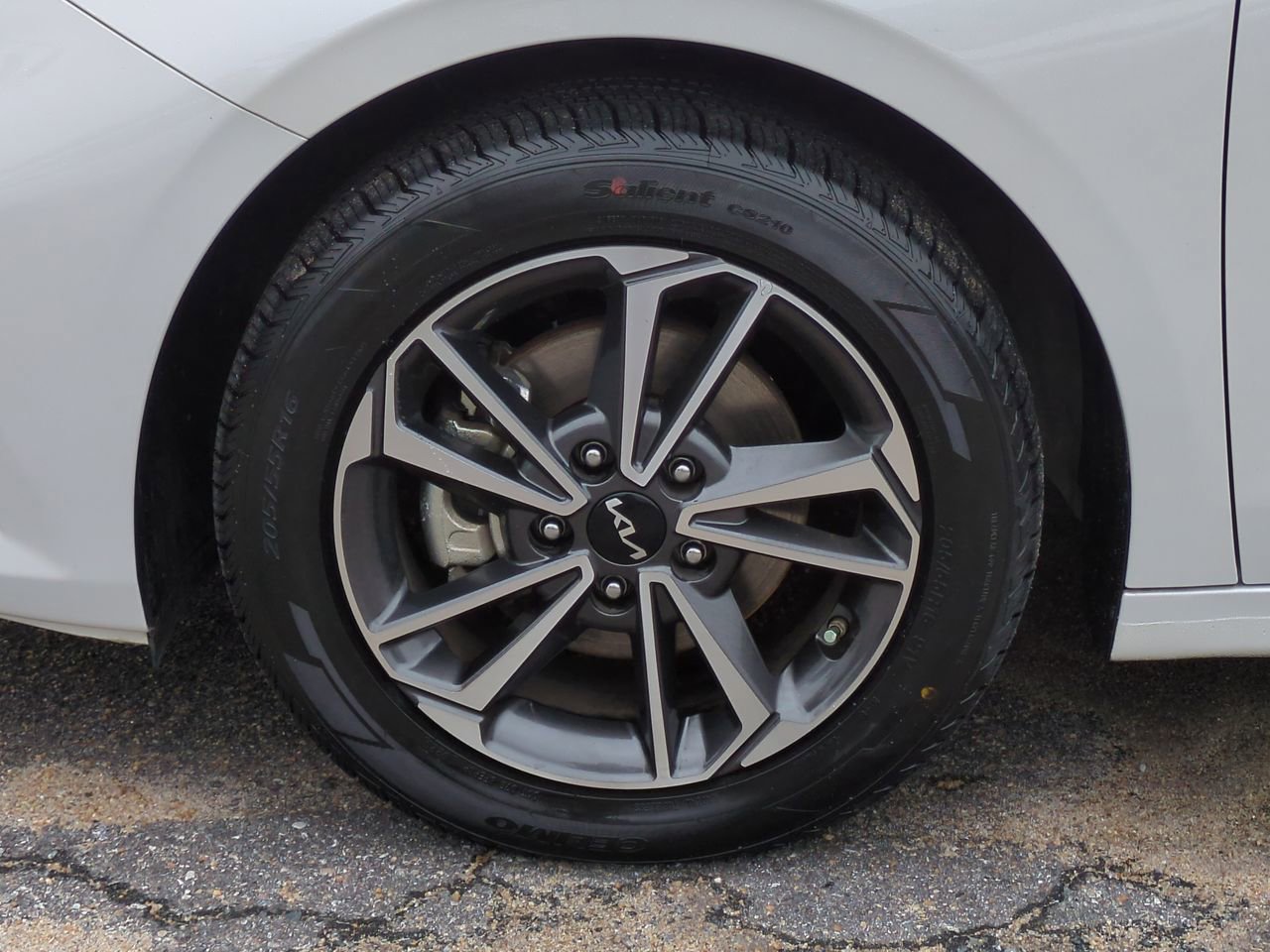 Certified 2023 Kia Forte LXS w/ LXS Technology Package FWD image 11