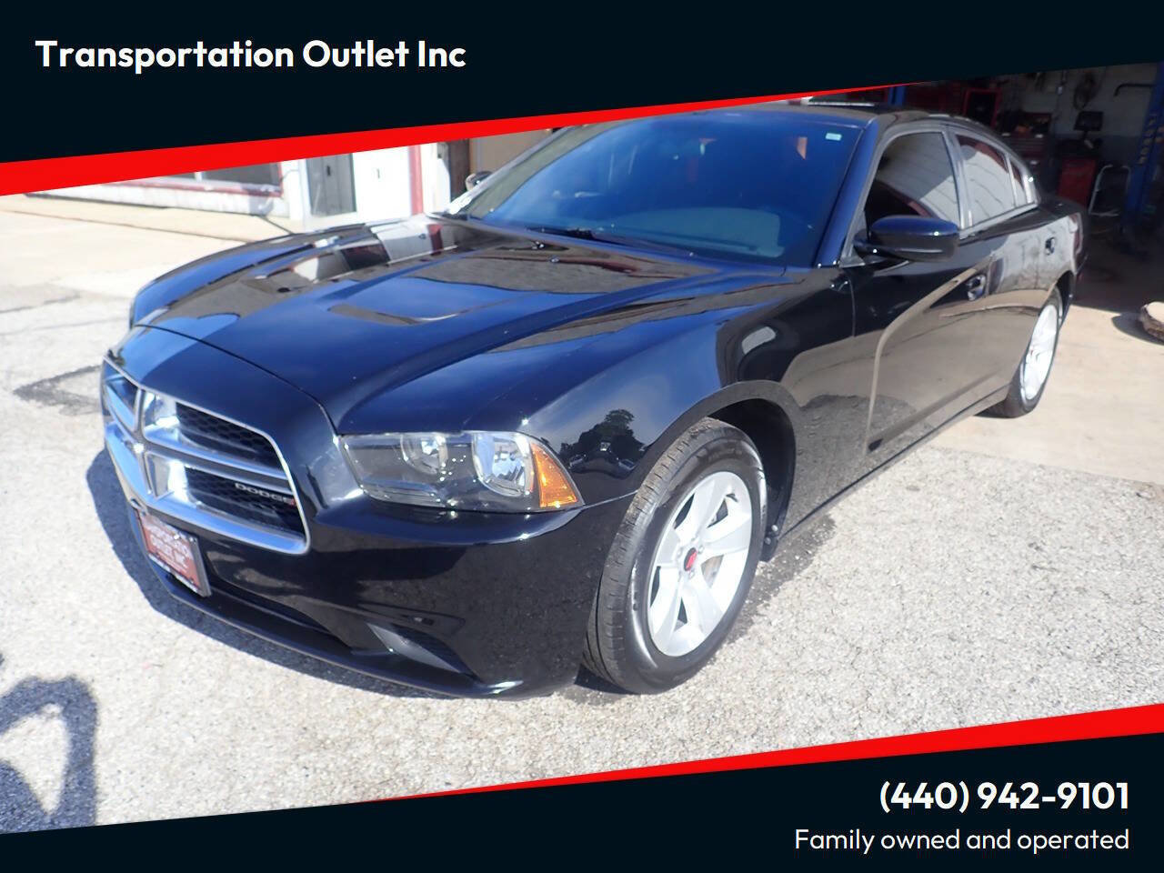 Used 2013 Dodge Charger SE image 1