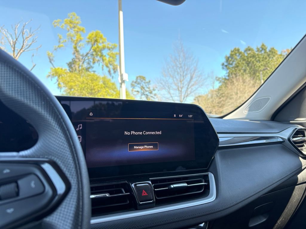 Used 2025 Chevrolet TrailBlazer LT image 16