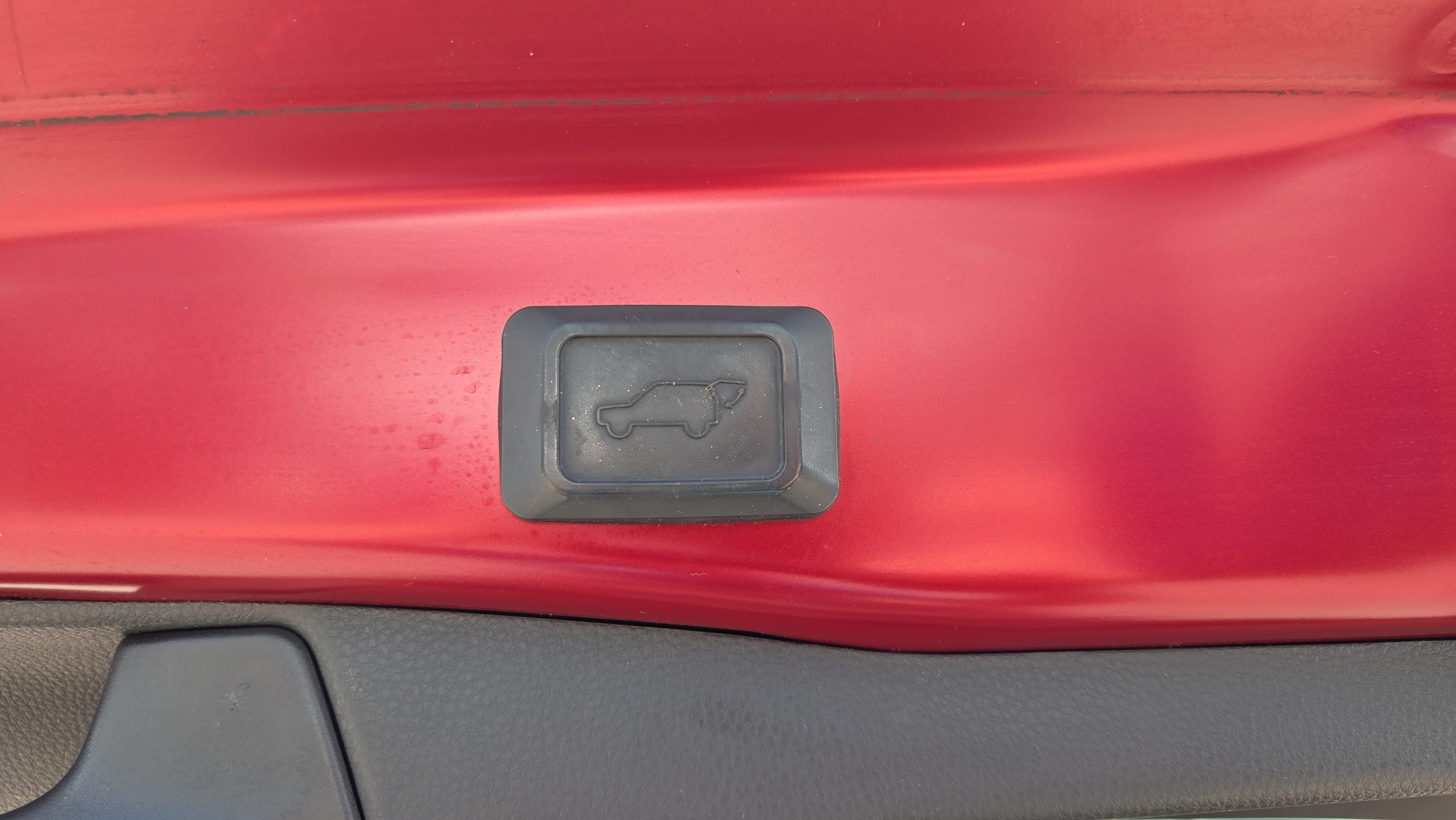 Used 2023 Toyota RAV4 XLE w/ Convenience Package FWD image 27