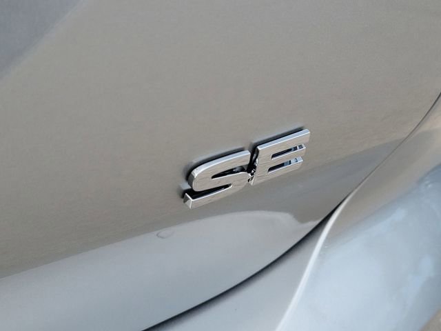 New 2026 Mitsubishi Outlander SE image 10