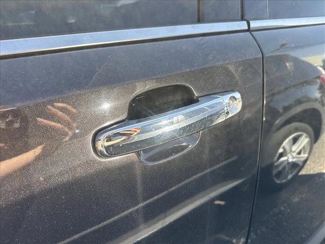 Used 2016 GMC Terrain SLT w/ Driver Alert Package I AWD/4WD image 4
