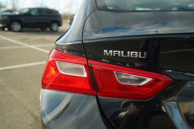 Used 2023 Chevrolet Malibu LT image 39