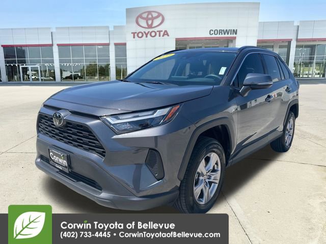 Used 2025 Toyota RAV4 XLE AWD/4WD image 7