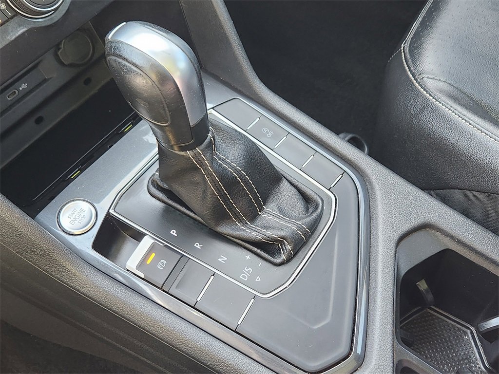 Used 2021 Volkswagen Tiguan S image 16