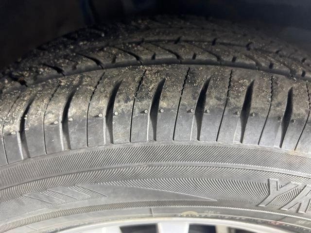 Used 2021 Toyota Prius Prime XLE w/ Carpet Mat Package (TMS) image 13