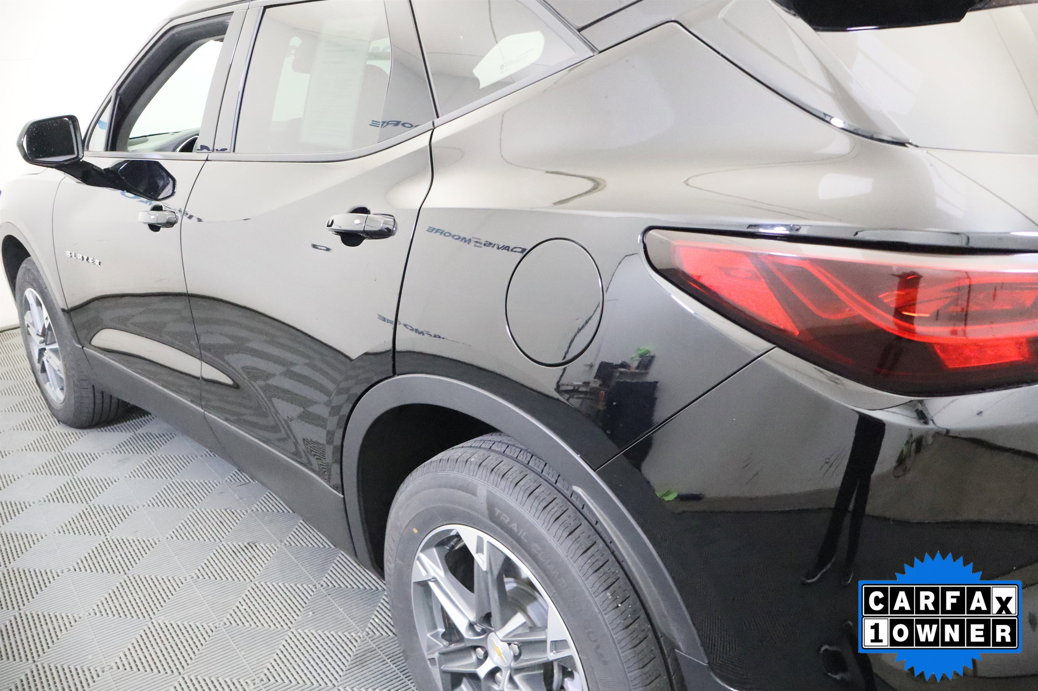 Used 2025 Chevrolet Blazer LT FWD image 11