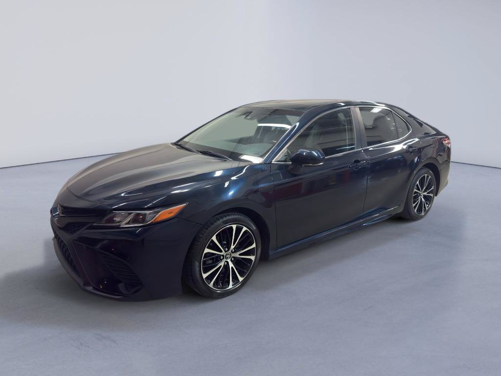 Used 2018 Toyota Camry SE w/ Moonroof Package FWD image 3