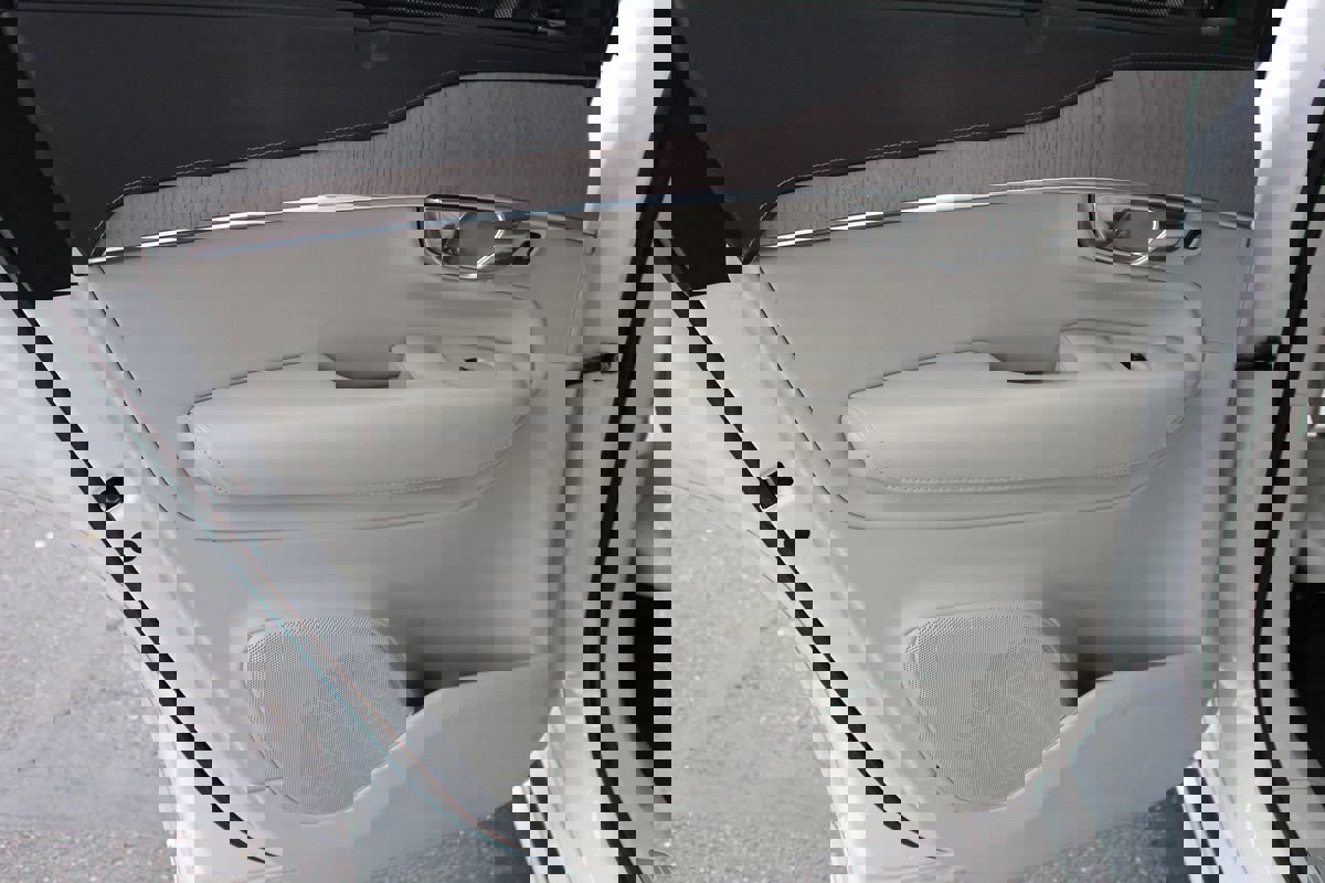 Used 2021 Volvo XC90 T6 Inscription image 13