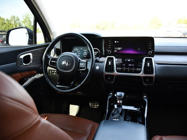Used 2021 Kia Sorento SX Prestige image 21