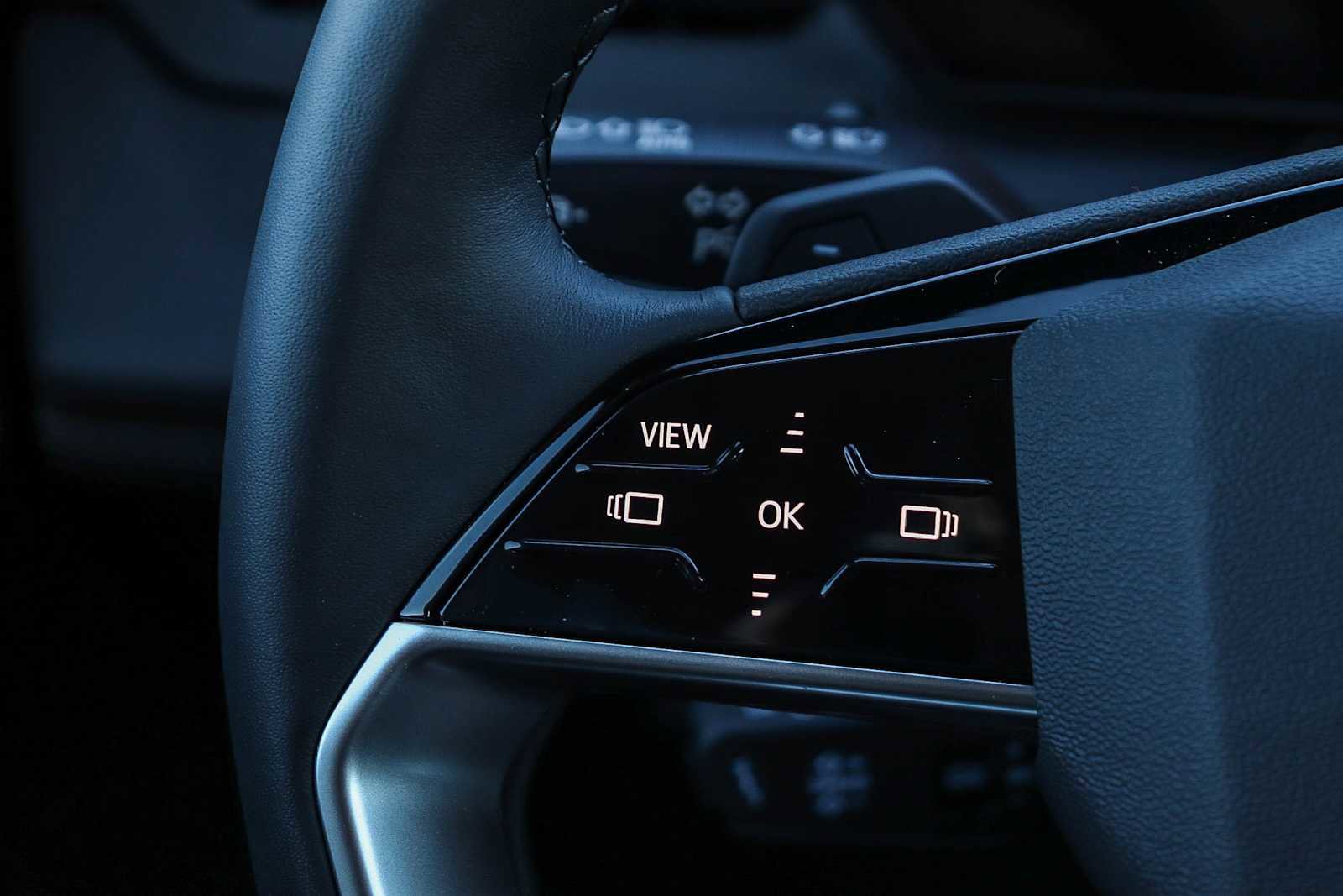 New 2025 Audi Q6 e-tron Premium AWD/4WD image 18