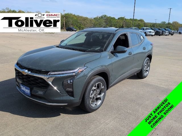 New 2026 Chevrolet Trax LT image 1