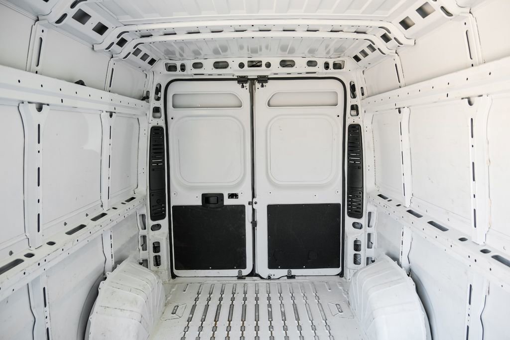 Used 2025 RAM ProMaster 2500 w/ Convenience Group FWD image 33