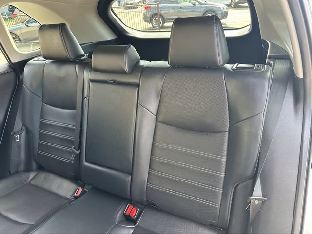 Used 2021 Toyota RAV4 Limited FWD image 23