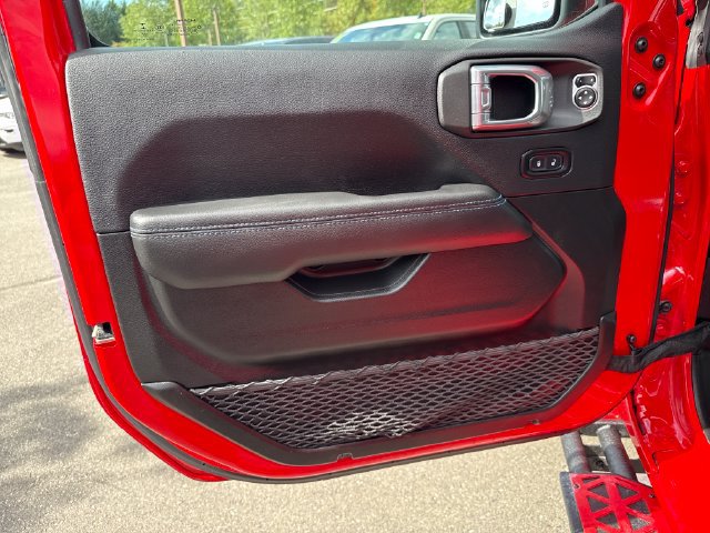 Used 2022 Jeep Wrangler Unlimited Rubicon 4xe AWD/4WD image 15