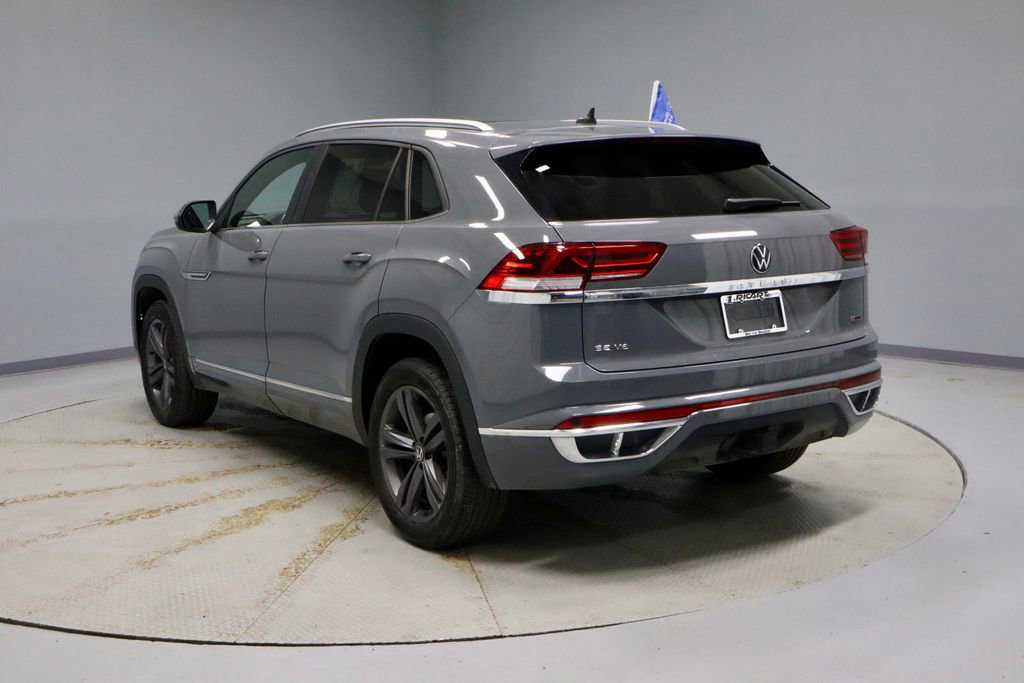 Used 2021 Volkswagen Atlas Cross Sport SE w/ Panoramic Sunroof Package image 9
