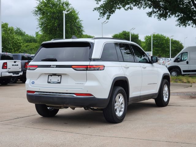 Certified 2025 Jeep Grand Cherokee Laredo w/ Luxury Tech Group I RWD image 7