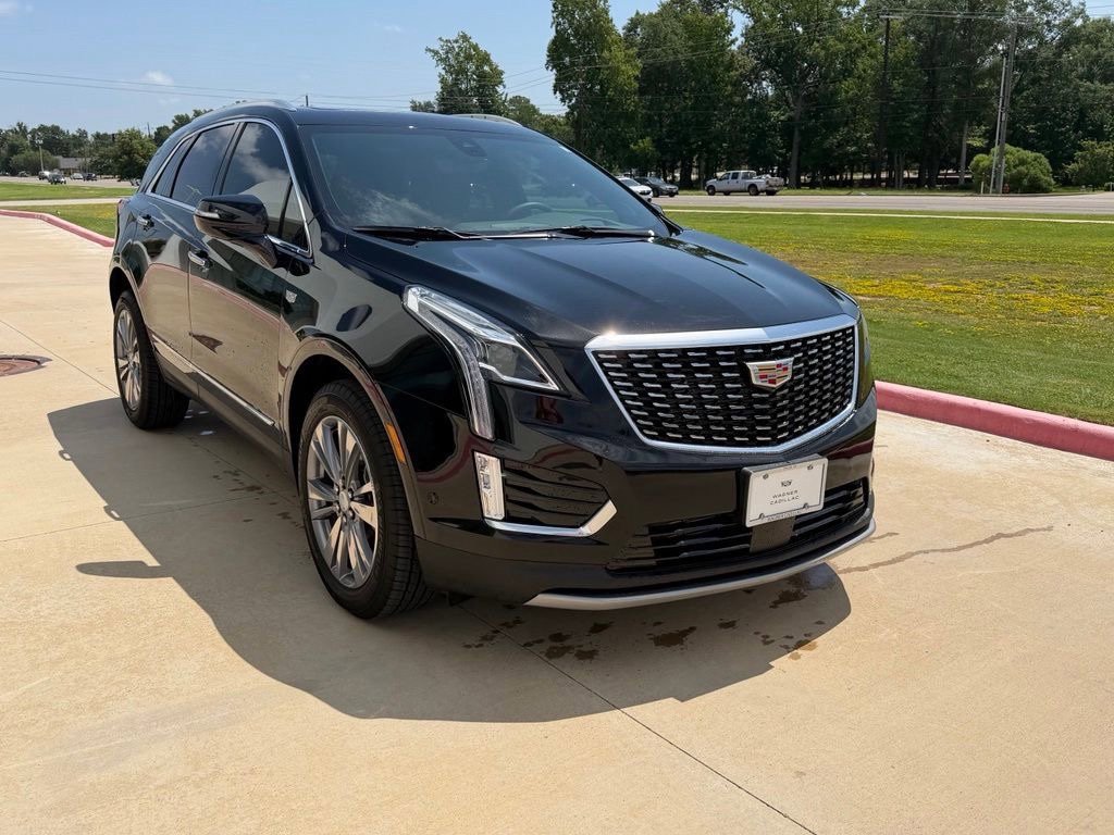 New 2026 Cadillac XT5 Premium Luxury w/ Driver Assist Package FWD image 9