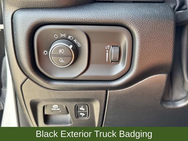 Used 2022 RAM 1500 Big Horn AWD/4WD image 33