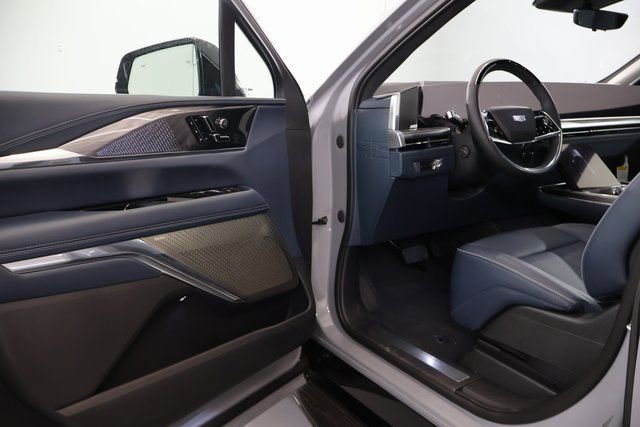 New 2026 Cadillac Escalade IQL Luxury image 6