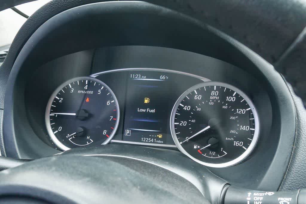Used 2016 Nissan Sentra SV FWD image 21