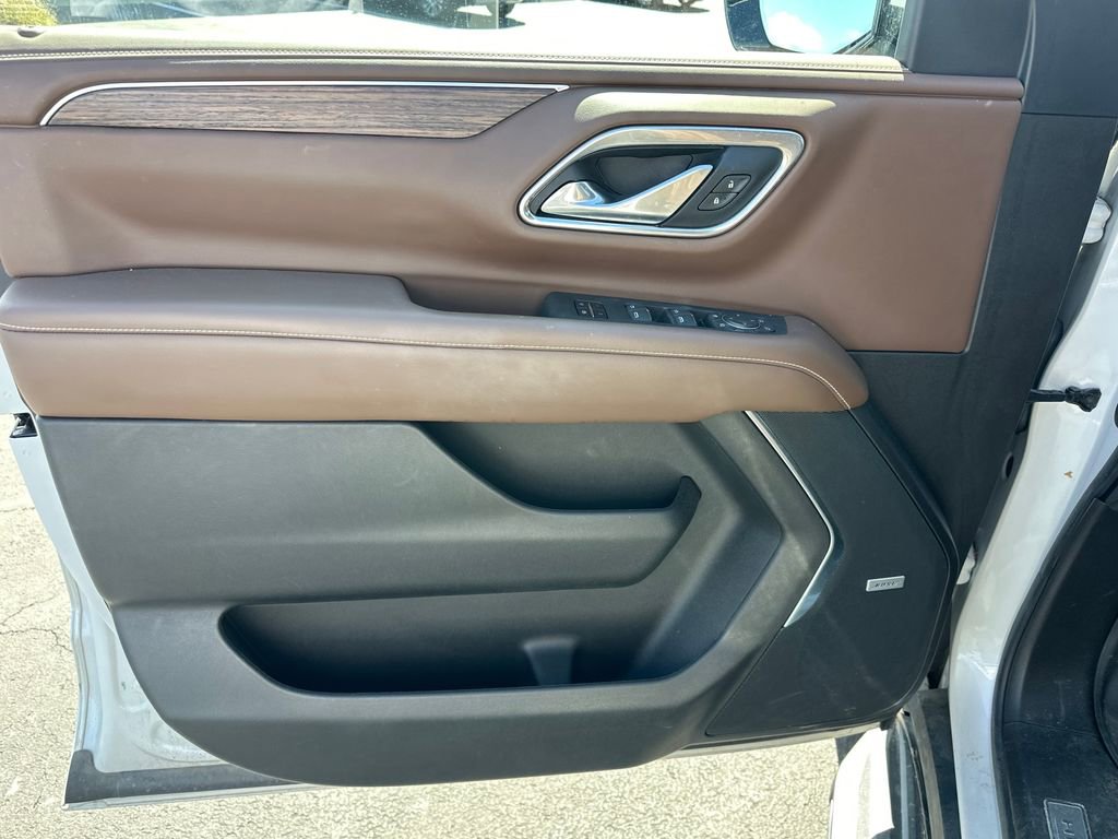 Used 2021 Chevrolet Tahoe High Country AWD/4WD image 13