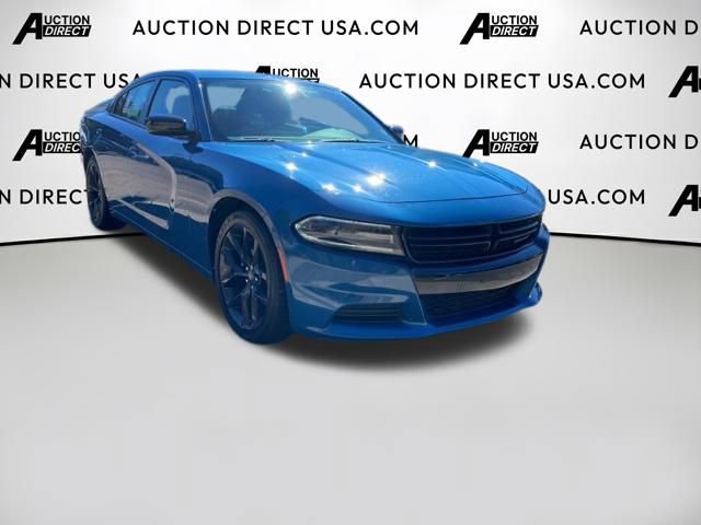 Used 2021 Dodge Charger SXT w/ Blacktop Package image 3
