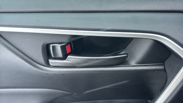 Used 2024 Toyota RAV4 LE image 10