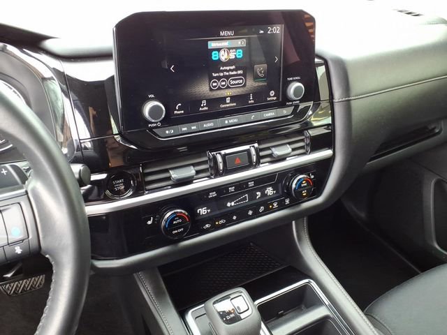 Used 2025 Nissan Pathfinder SV AWD/4WD image 10