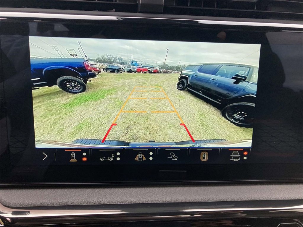 Used 2024 GMC Sierra 2500 AT4 w/ AT4 Preferred Package image 19