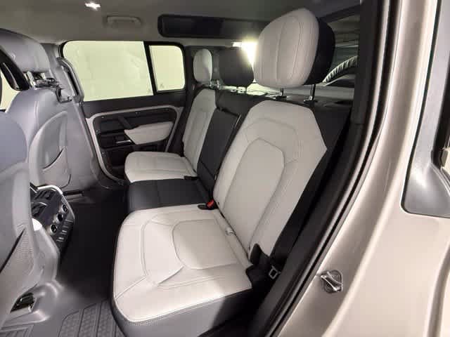 New 2026 Land Rover Defender 110 X AWD/4WD image 19