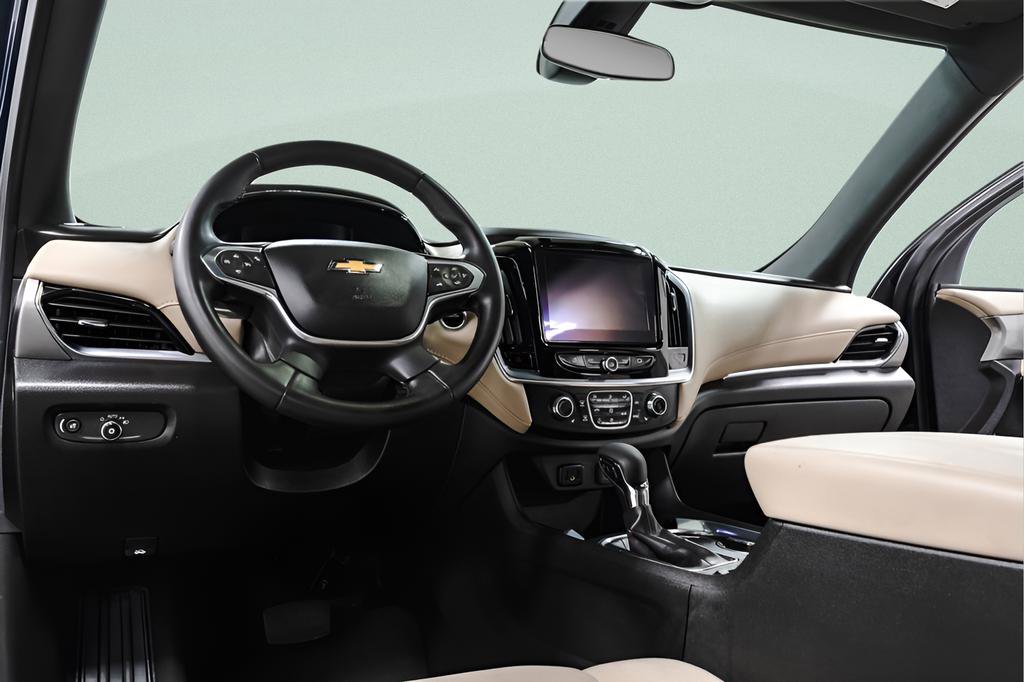 Used 2023 Chevrolet Traverse LT FWD image 28