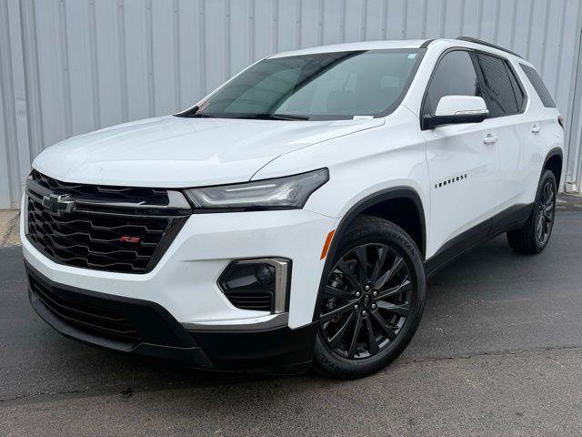 Used 2023 Chevrolet Traverse RS