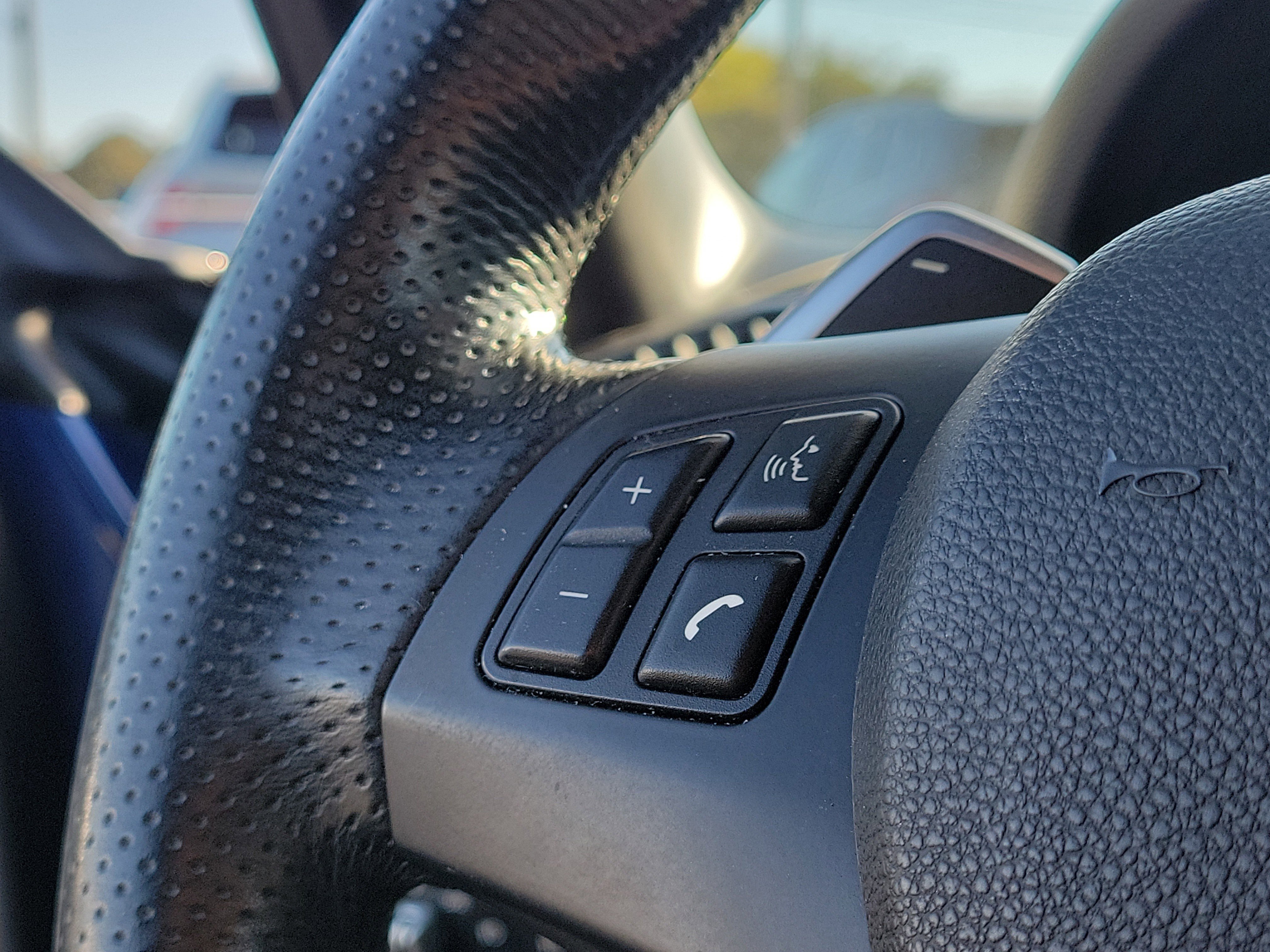 Used 2013 BMW 128i Convertible image 24