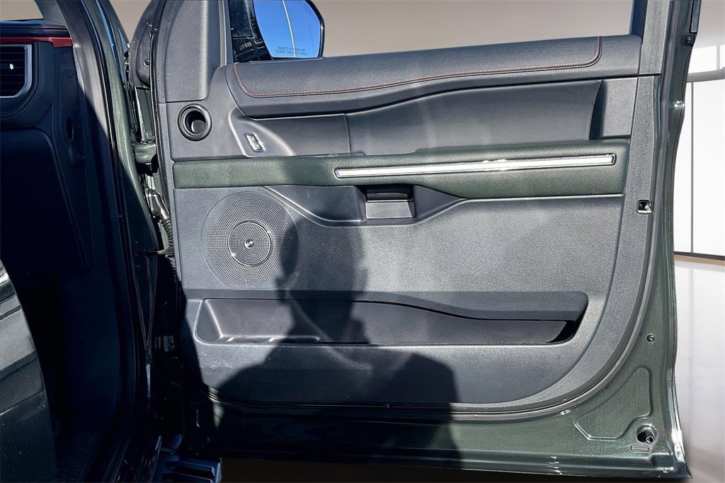 Used 2022 Ford Expedition Timberline image 19