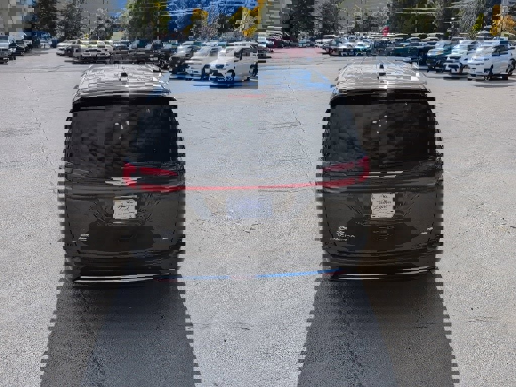 New 2026 Chrysler Pacifica Select image 29